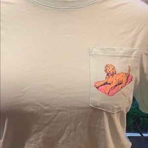 Lauren James's retriever  tee